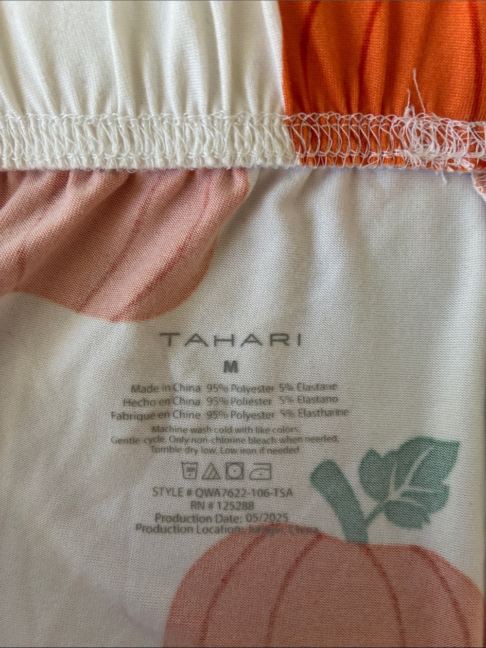 Tahari pumpkin pajama set NWOT - Picture 7 of 8